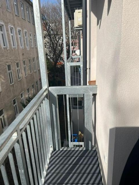 New Central Apartments Westbahnhof Vienna Exterior photo